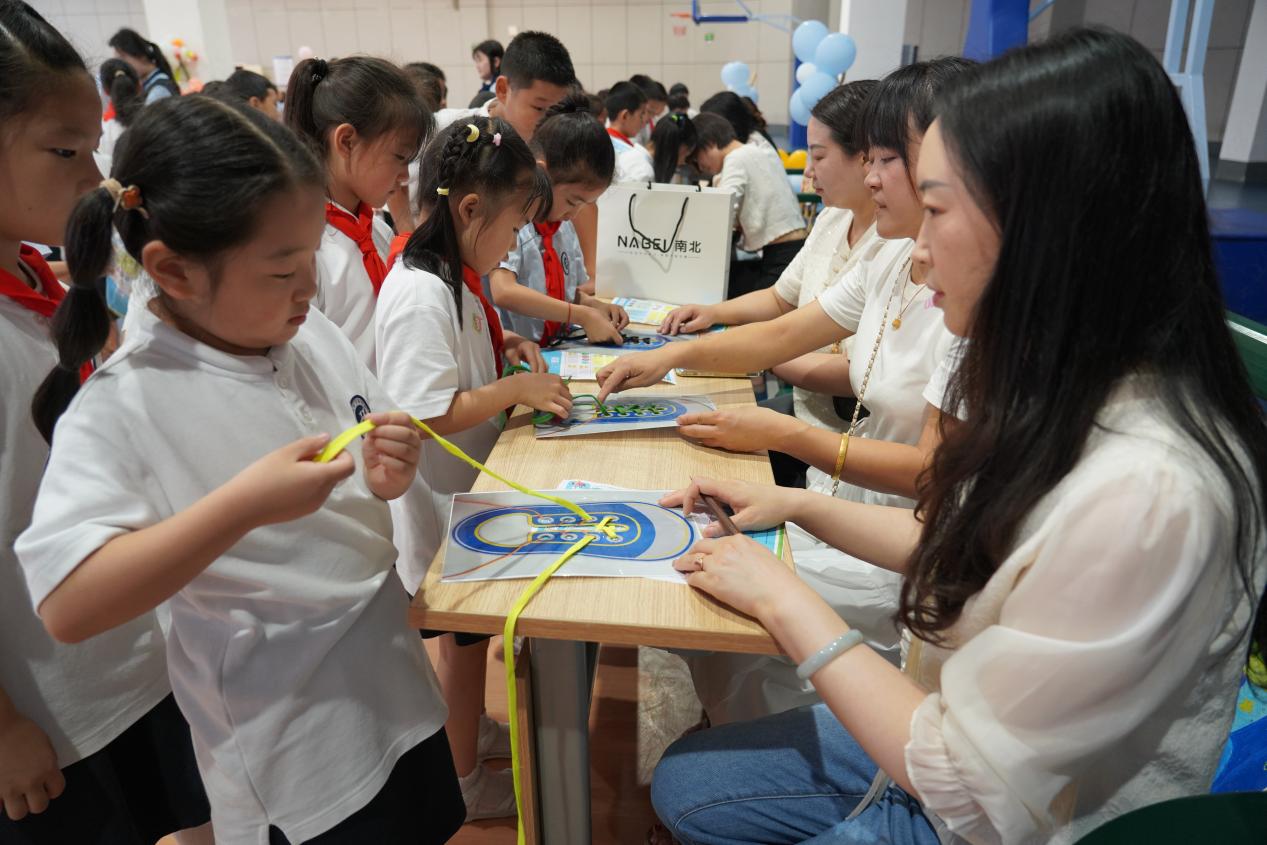 學習無“紙”境 雙減樂無“筆” | 漢江實驗學校開展一二年級無紙化測評