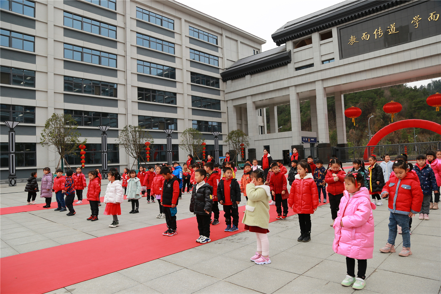 燦爛開學(xué)季，漢娃喜回歸——漢江實(shí)驗(yàn)學(xué)校幼兒園春季順利開學(xué)