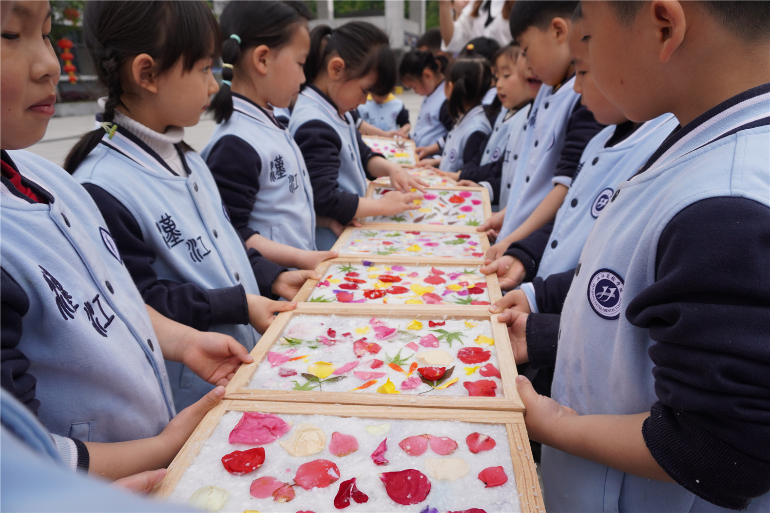 體驗(yàn)古法造紙，傳承千秋技藝——漢江實(shí)驗(yàn)學(xué)校幼兒園手工體驗(yàn)活動(dòng)